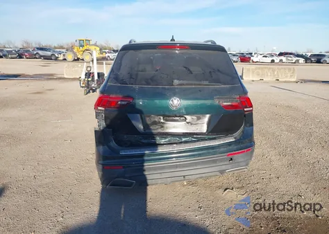 2019 Volkswagen Tiguan 2.0T Se/2.0T Sel/2.0T Sel R-Line/2.0T Sel R-Line Black из США, поврежденный, VIN 3VV3B7AX0KM142913